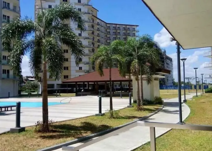 Affordable Condotel Near Airport *